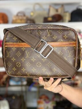 LV CAMERA BAG
